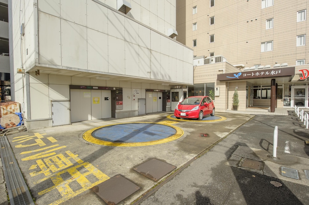 Court Hotel Mito 63/71