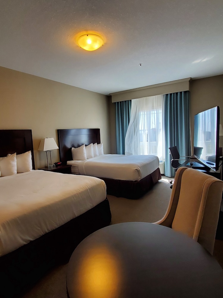 Ramada By Wyndham Emerald Park/Regina East 7/49