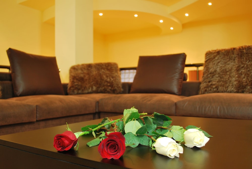 Hotel Diamond Dat Exx Company 45/55