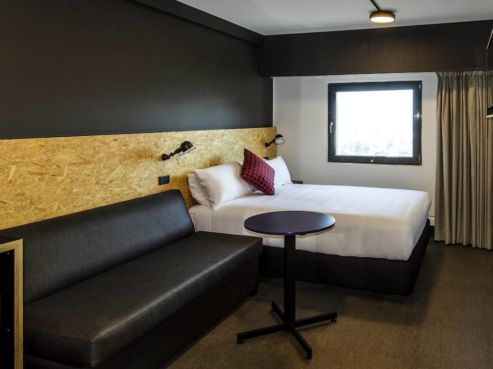 Ibis Budget Sydney East 36/68