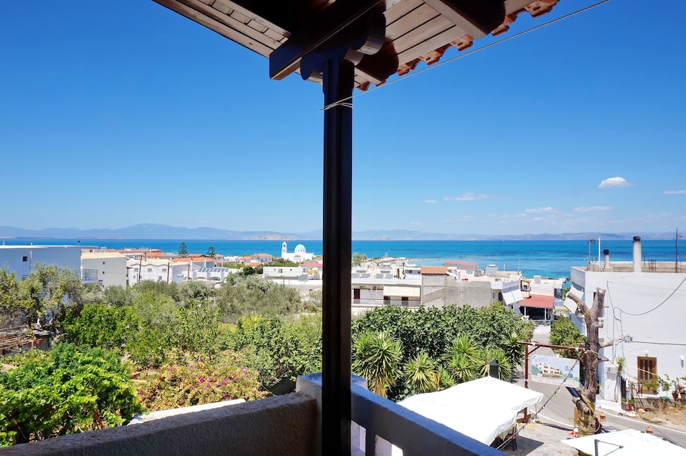 Vasilaras Hotel 46/50