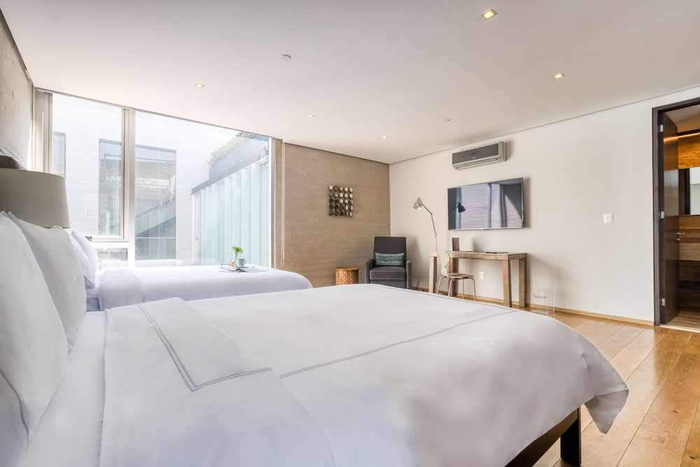 AR 218 Hotel by ULIV 14/58