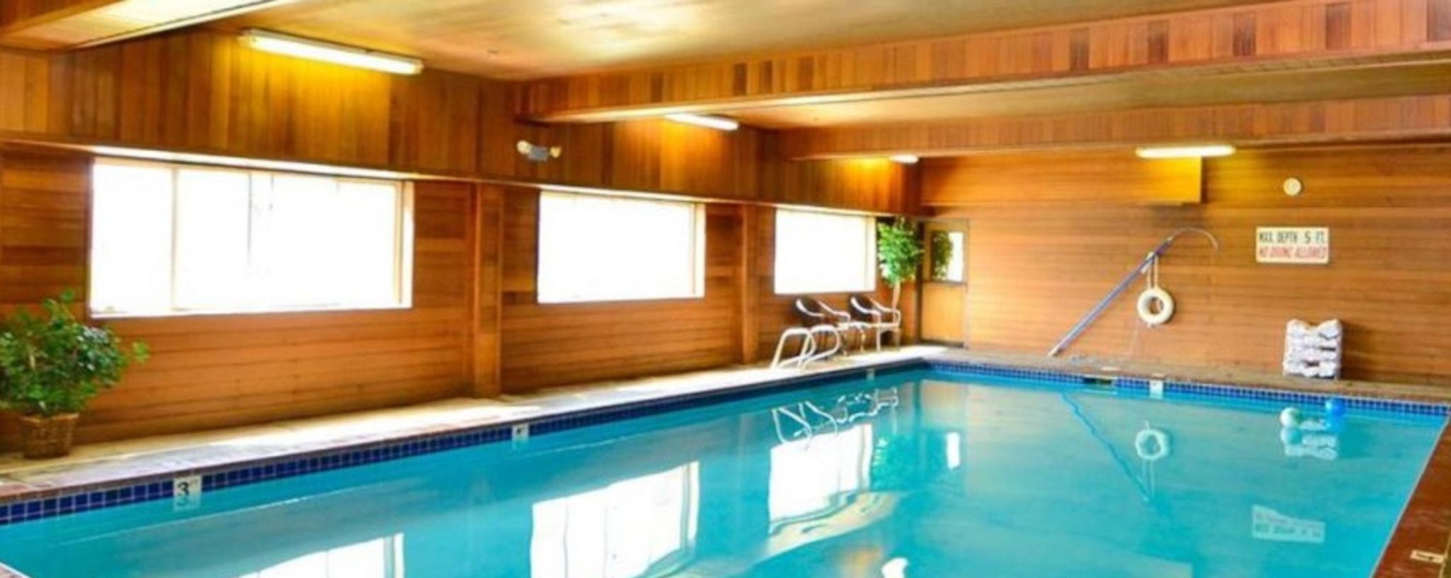 The Third Street Inn (ex Americas Best Value Inn & Suites) 22/42