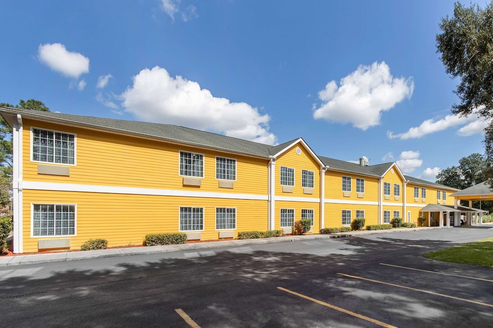 Quality Inn Kingstree, SC 4/38