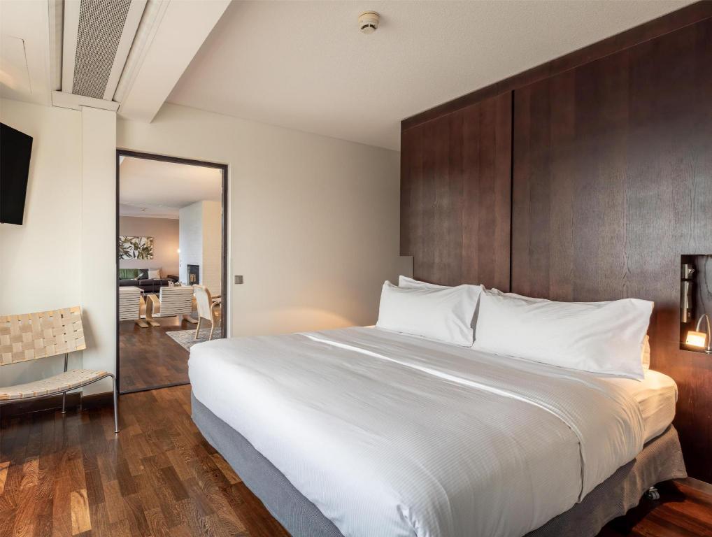 PRESIDENTIAL, SUITE, BALCONY