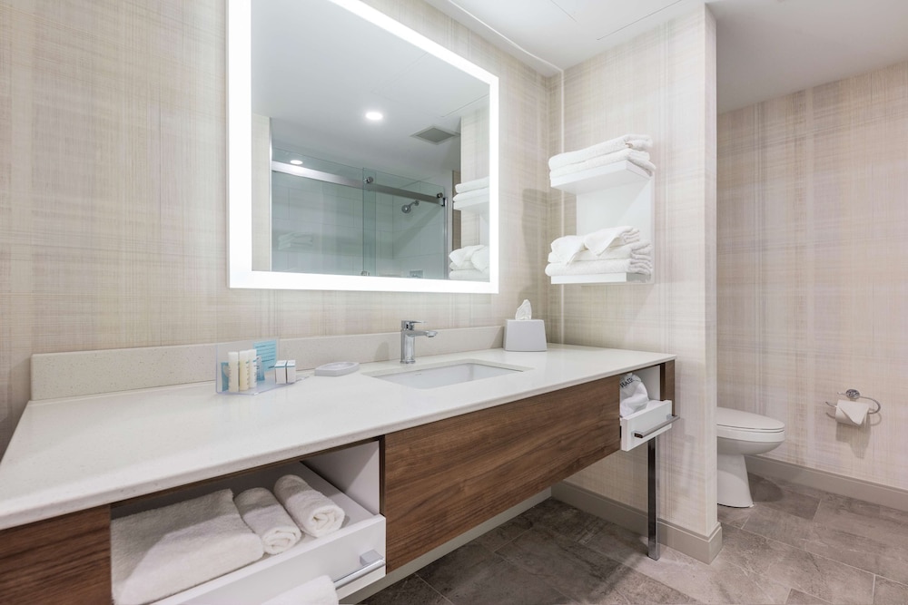 Hampton Inn and Suites Charlottetown 10/41