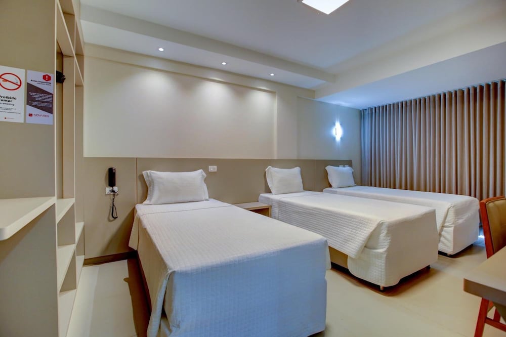Novares Hotel 30/54