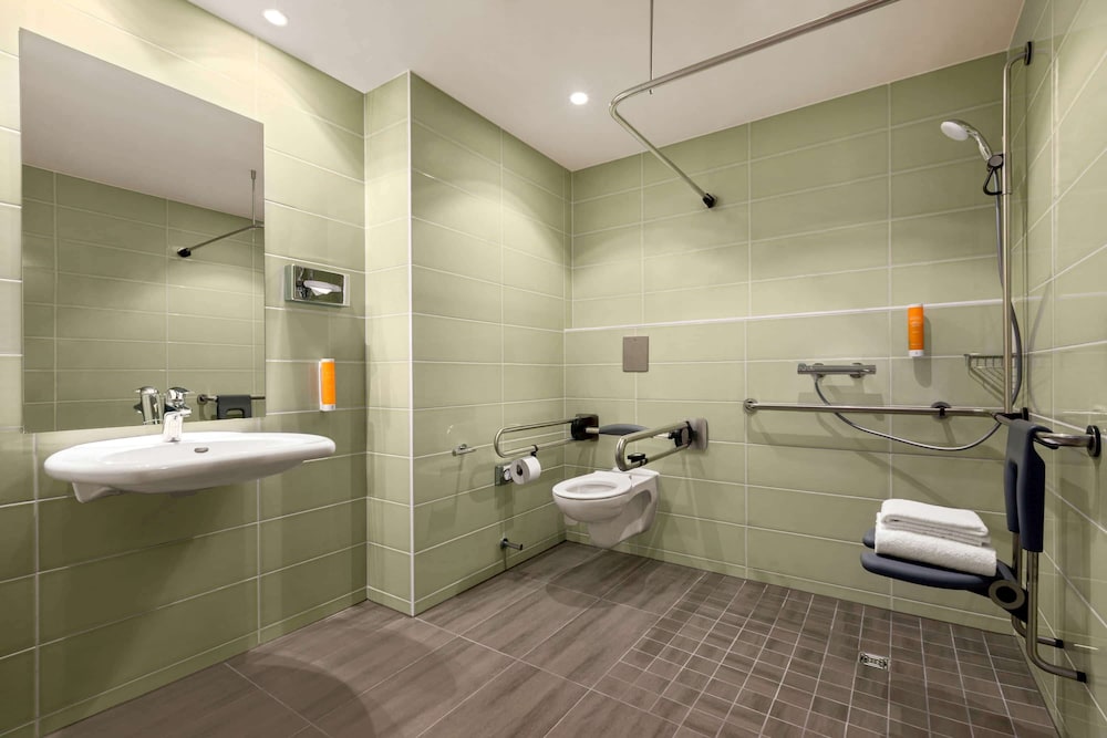 Premier Inn Hamburg City Berliner Tor 10/47