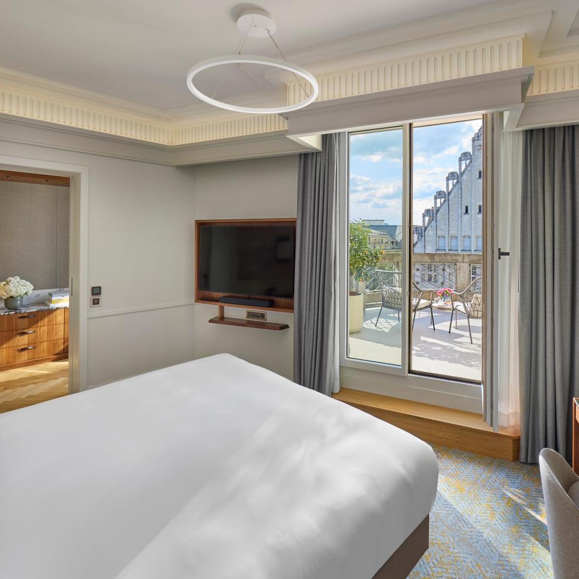 Roof Top, Mandarin, Suite