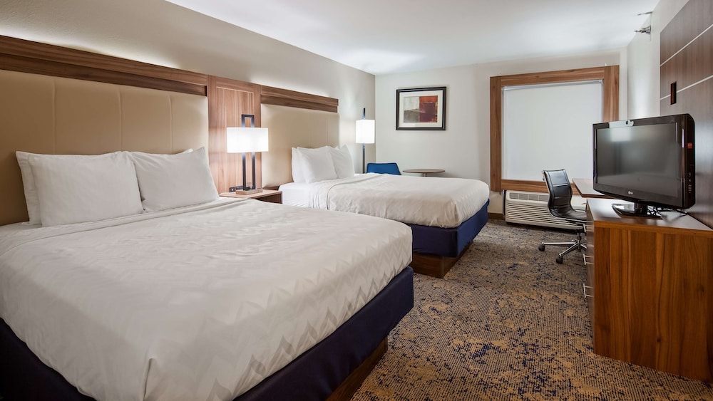 Best Western Plus Kansas City Airport-Kci East 9/43