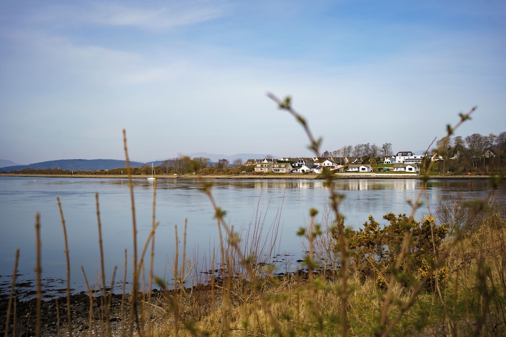Oyster Inn 38/46