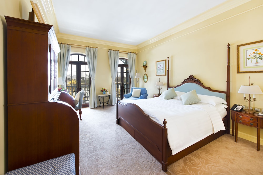 SUITE, DOUBLE BED, SEA VIEW, BALCONY