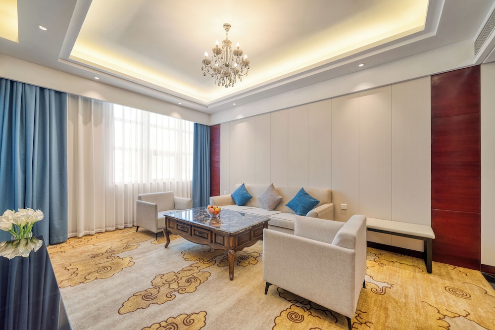 Dayhello Hotel Shenzhen 30/50