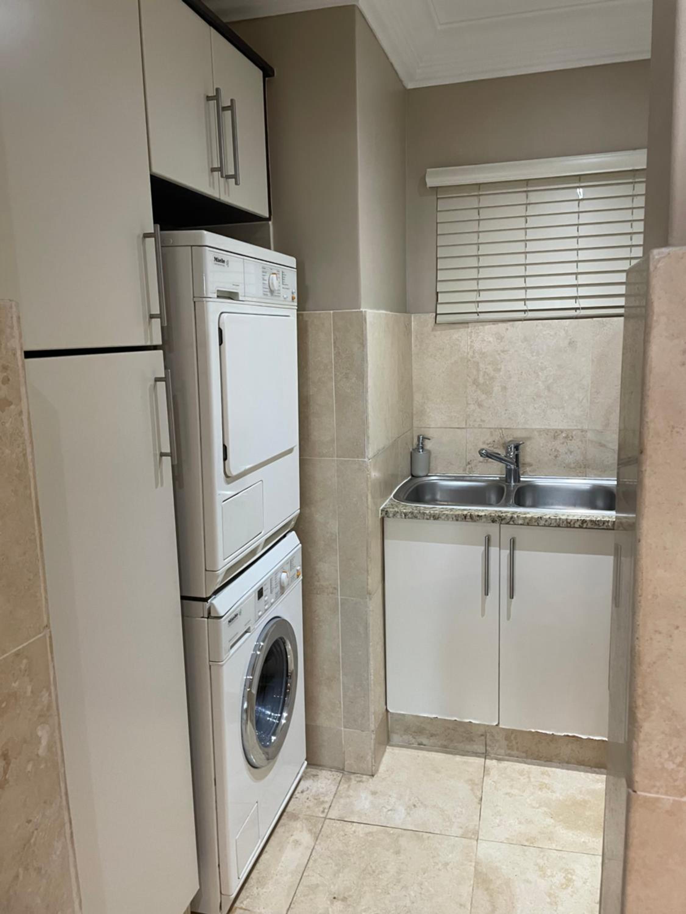305 Manor Gardens 58/58