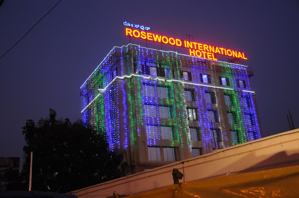 Rosewood International Hotel 4/50