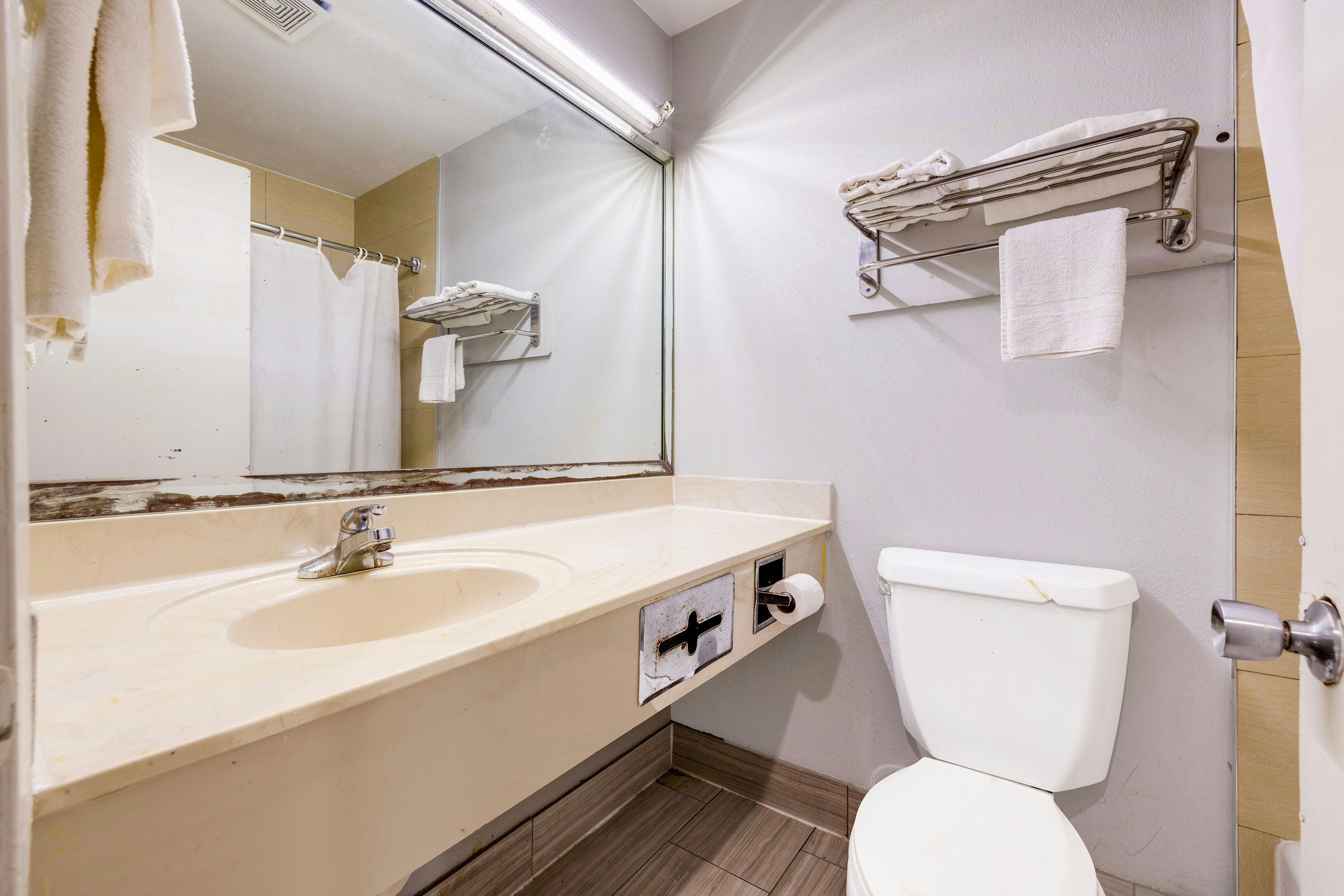 Hotel O Luxury Inn Channelview Baytown I-10 46/56