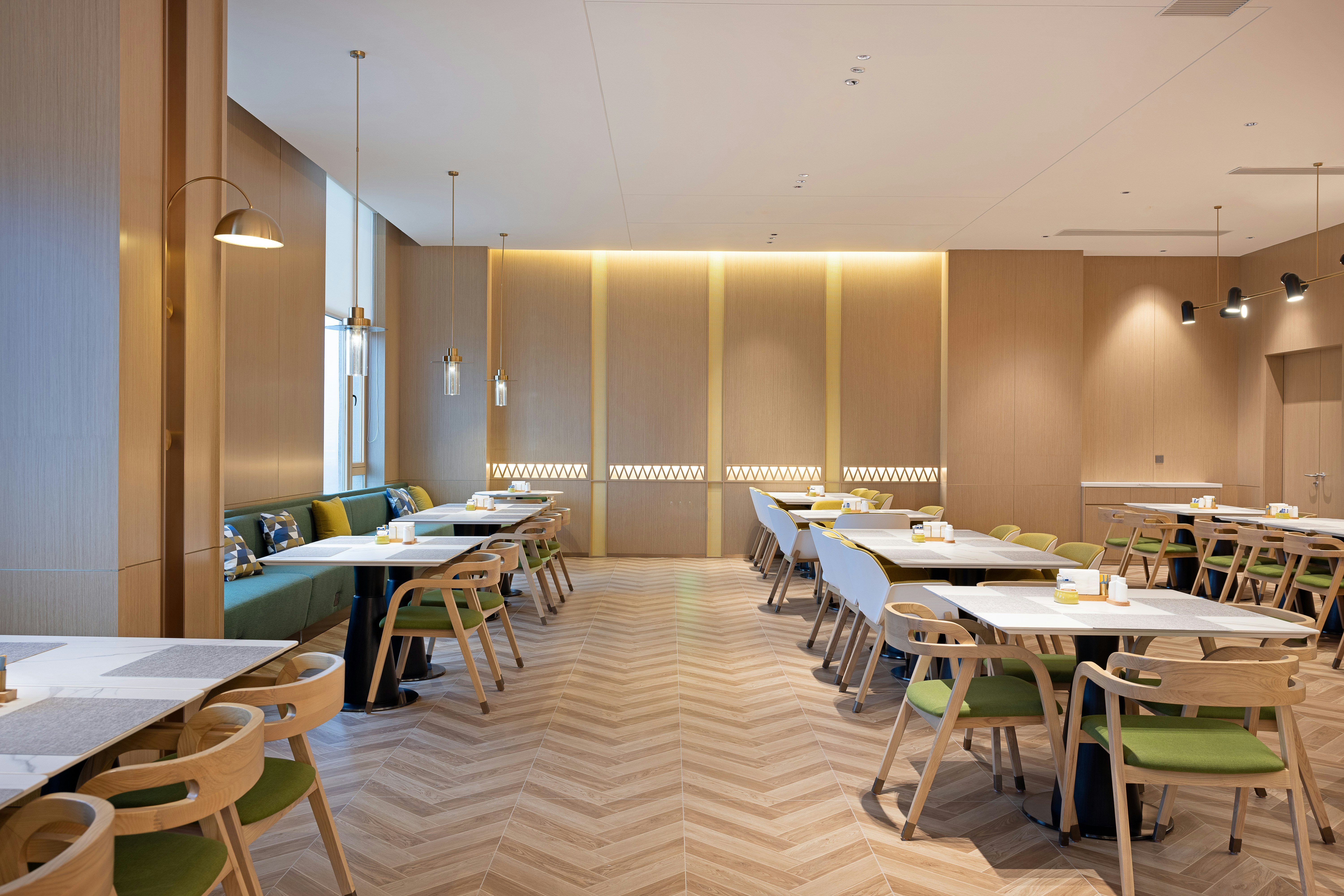 Home2 Suites by Hilton Fuyang Taihe 35/41