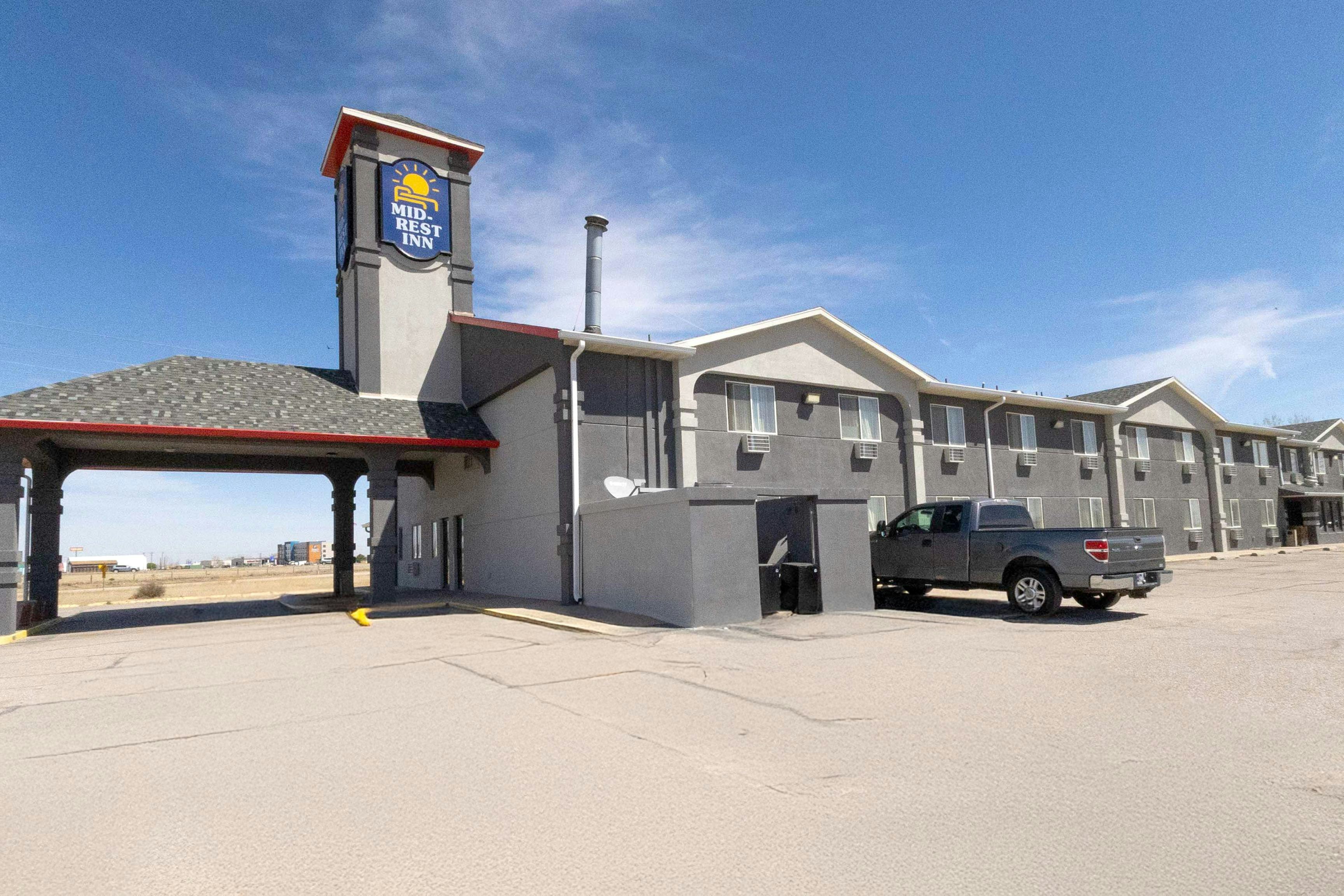 Mid Rest Inn Lexington NE I-80 37/50