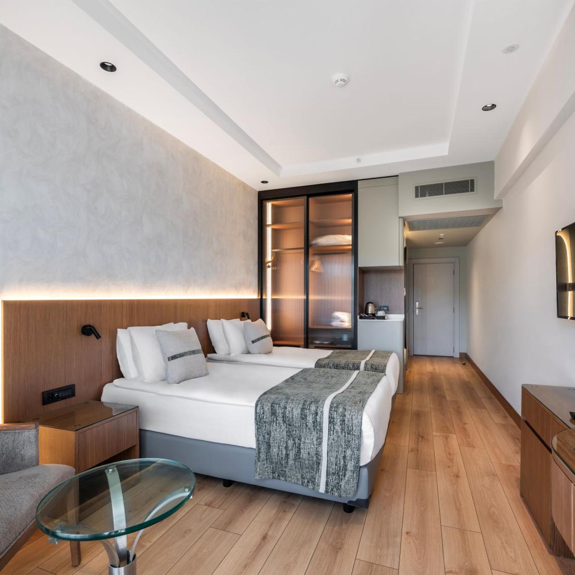 Room, Double or Twin Bed, Land View