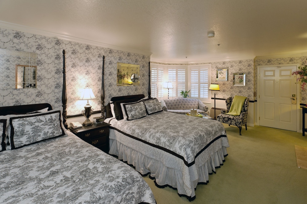 Apple Farm Inn 22/65