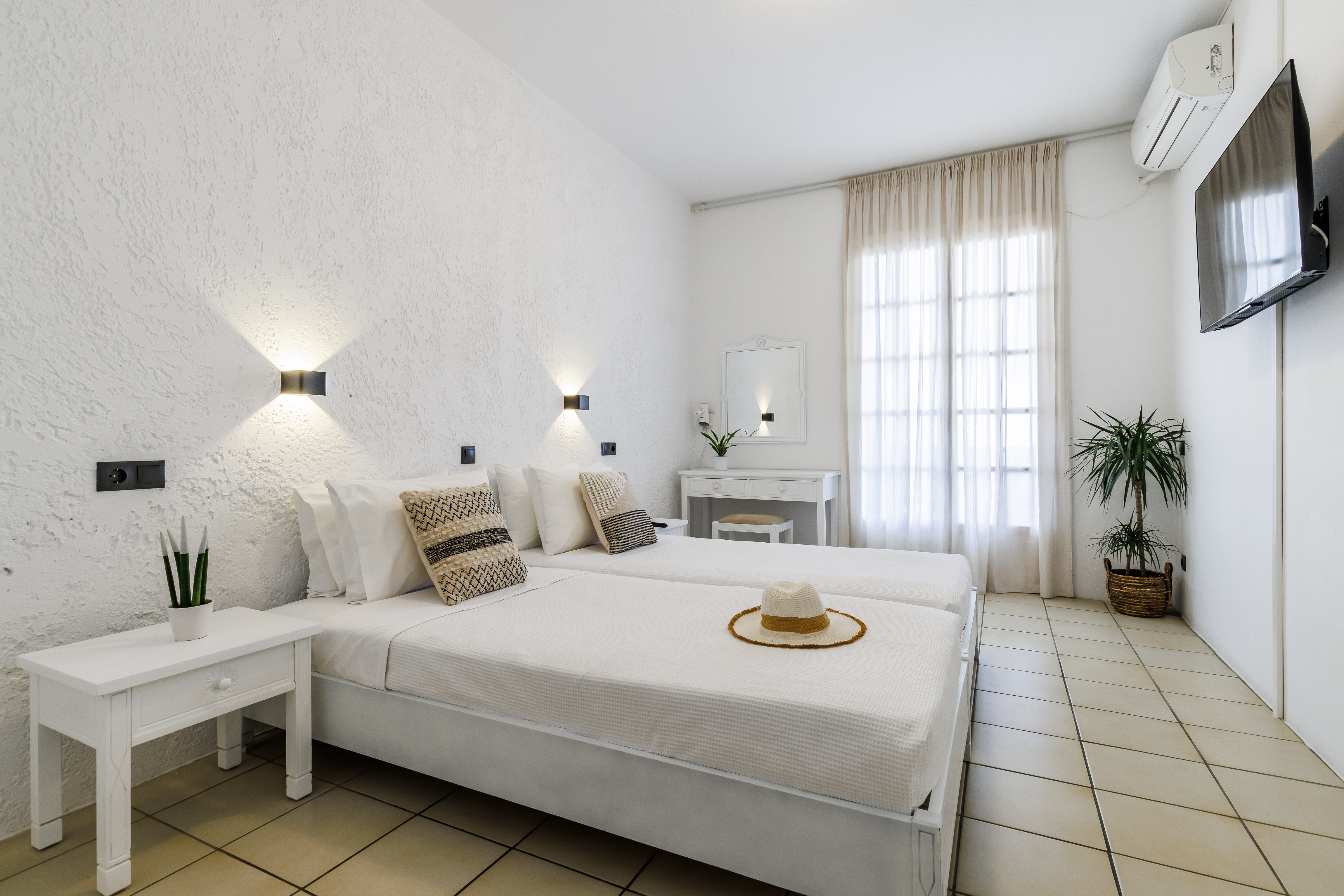 Smart, Budget, Double or Twin Bed
