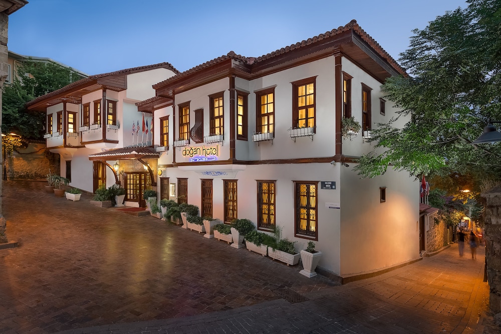 Dogan Hotel 7/72