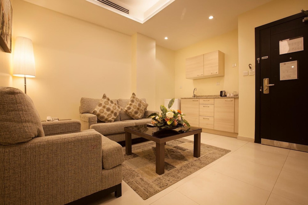 جراند لي لي(Grand Lily Hotel Suites) 26/46