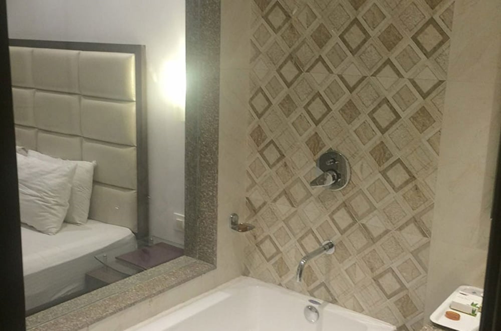 SHIVA OASIS RESORT 31/32