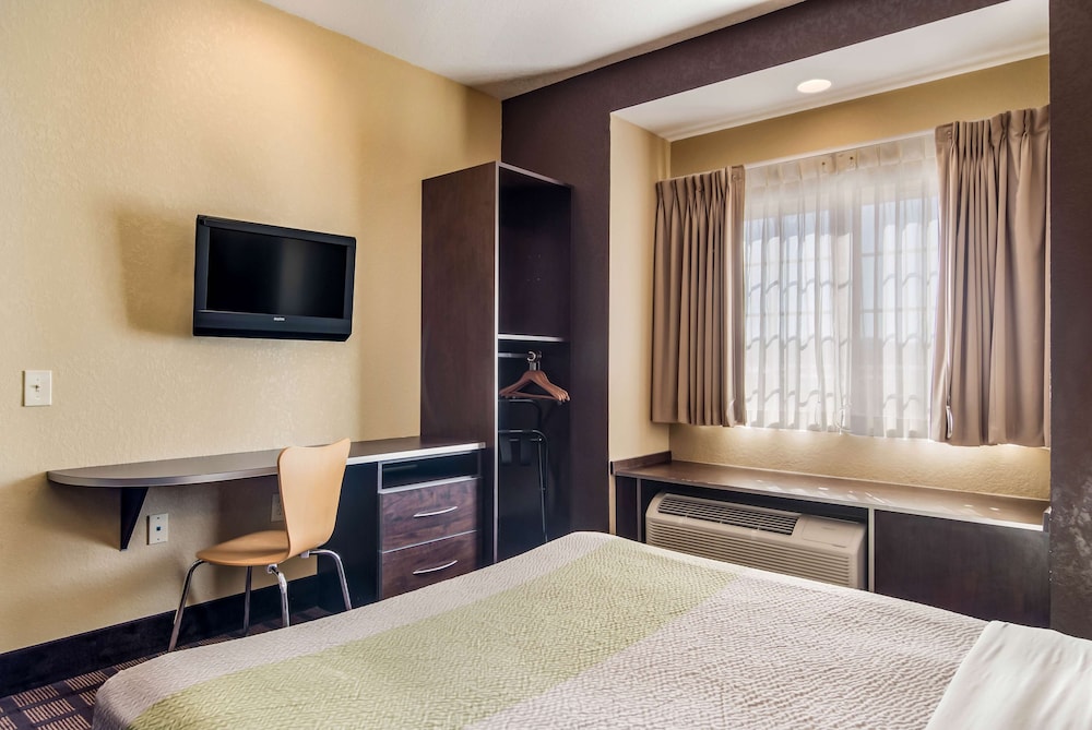 Motel6 Canton GA 31/52