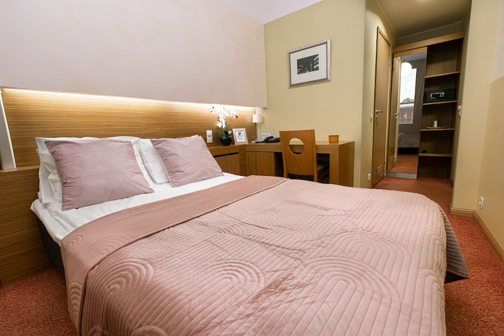 Bern Boutique by Rikas Hotels 10/33