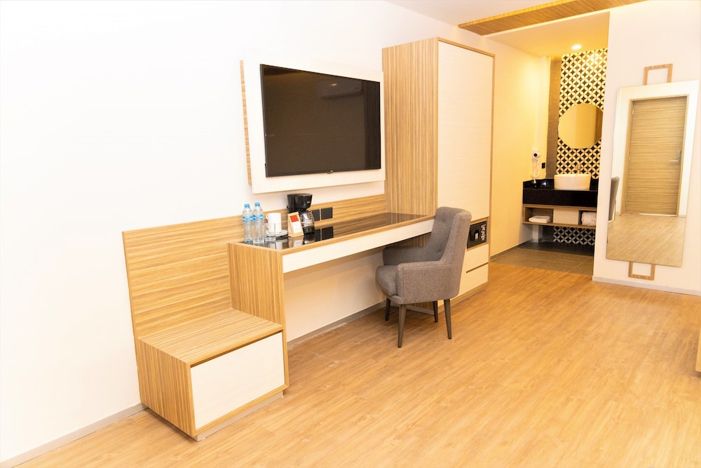Hotel Plaza by Kavia 44/58