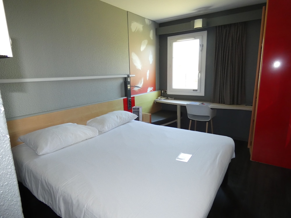 Hotel Ibis Saintes 22/73