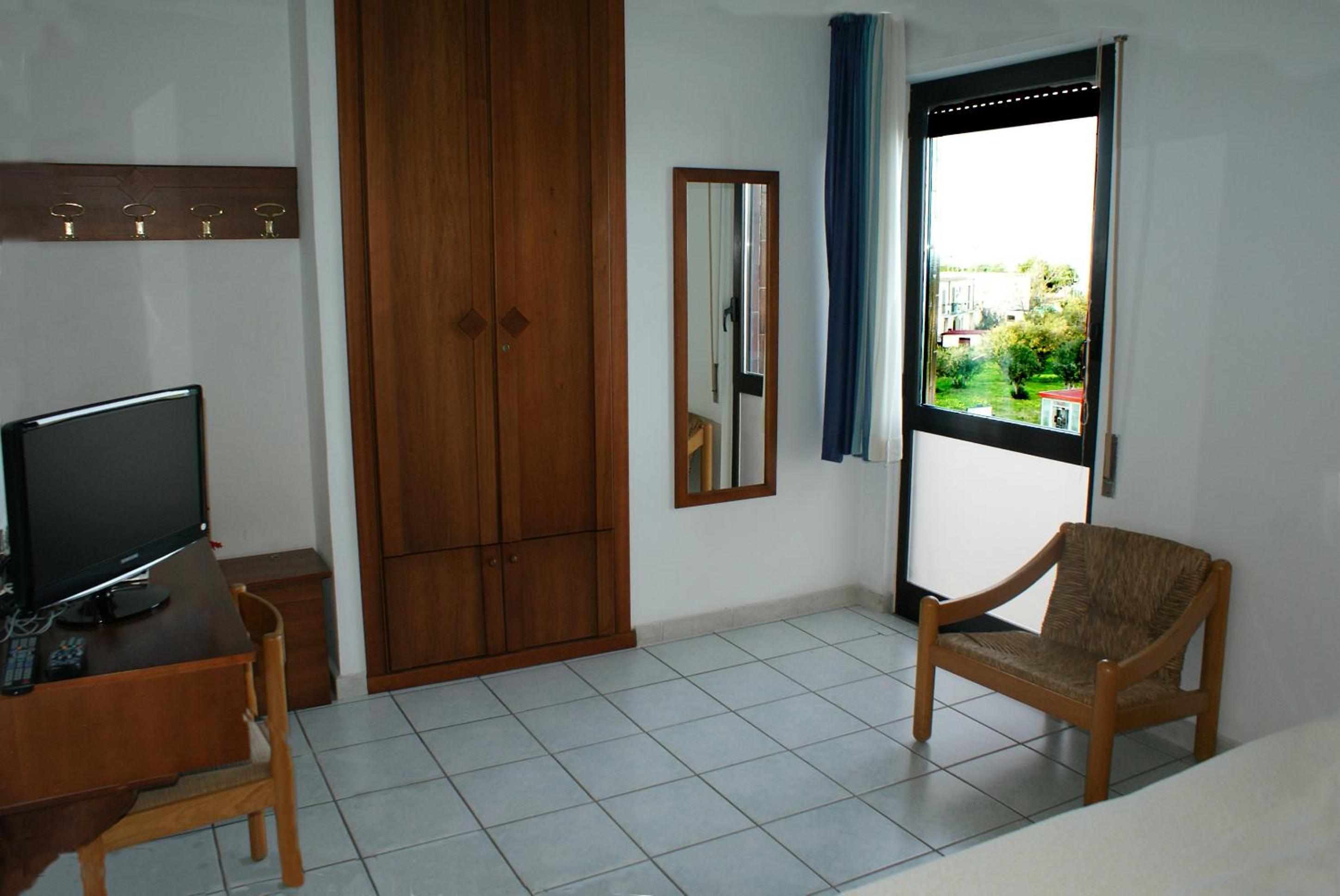 HOTEL NETTUNO SOVERATO 27/59