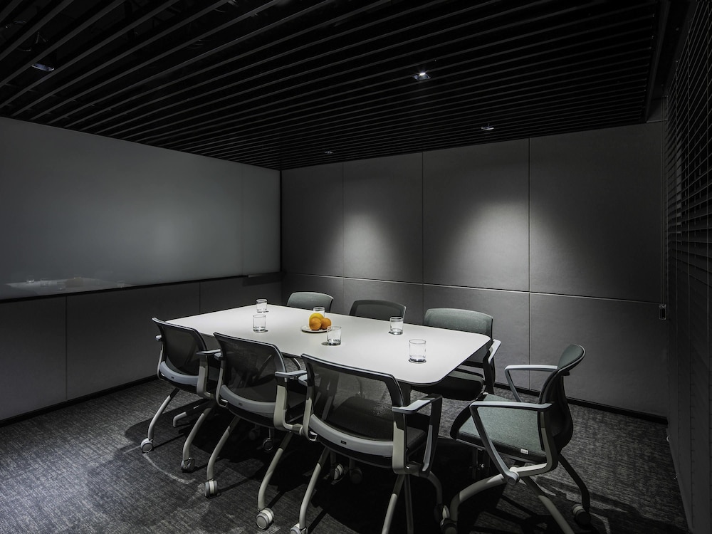 Mercure Ambassador Seoul Hongdae 61/72