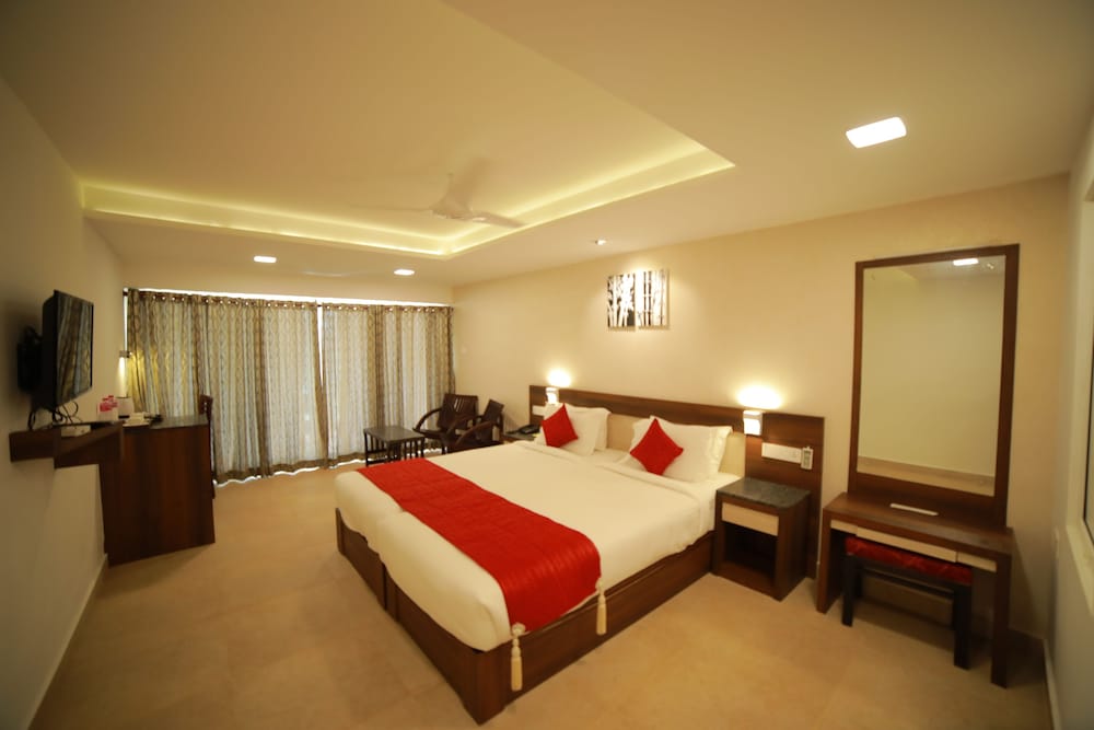 Executive, Queen Bed 3/10