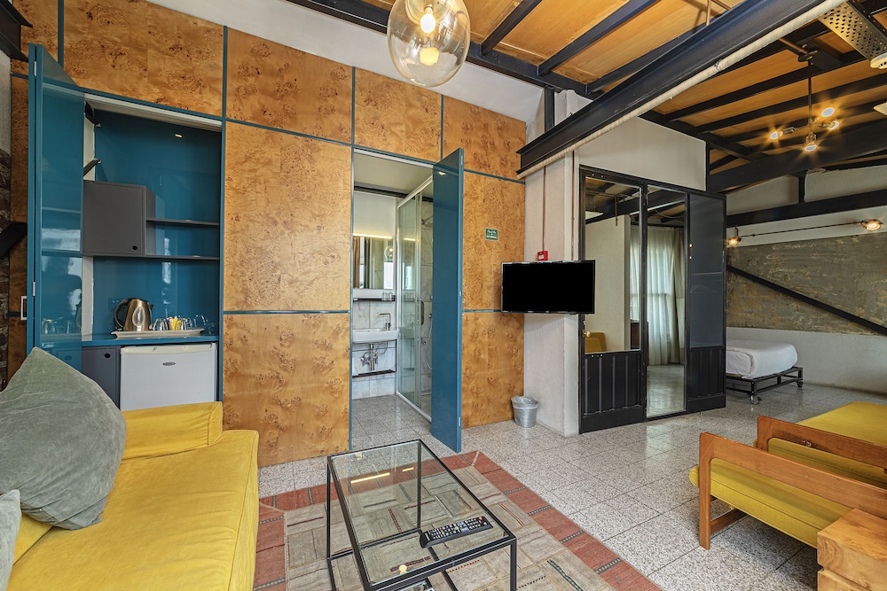 Raven Istanbul Suites 48/57