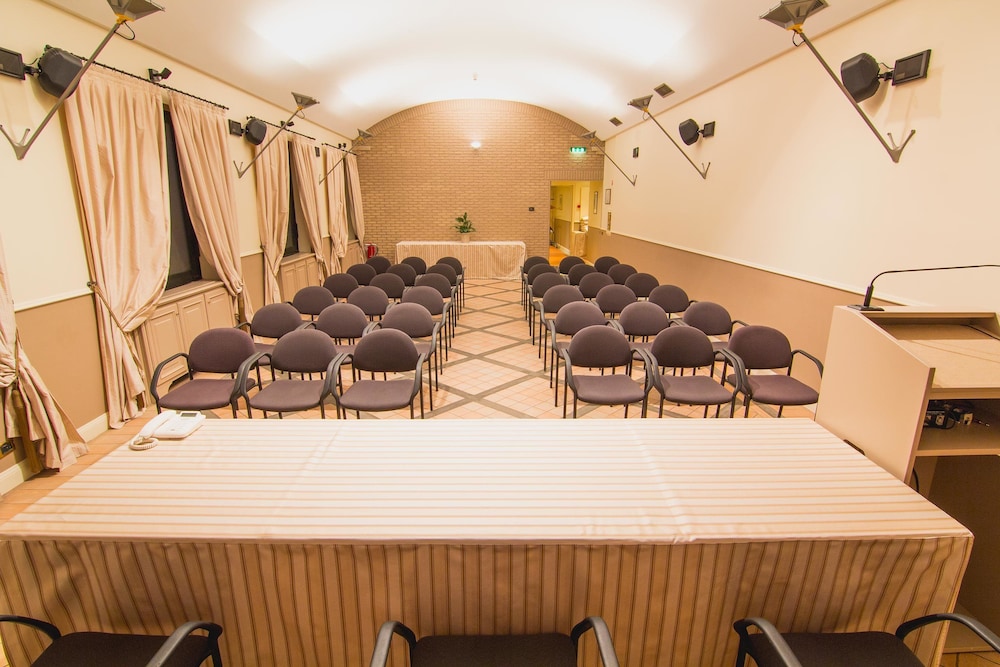 Ih Hotels Milano Parco Borromeo Cesano Maderno 42/50