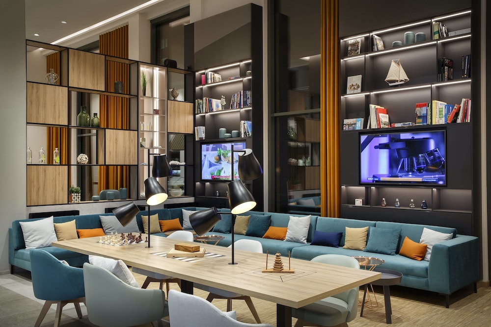 HOLIDAY INN HAMBURG - HAFENCITY 61/75