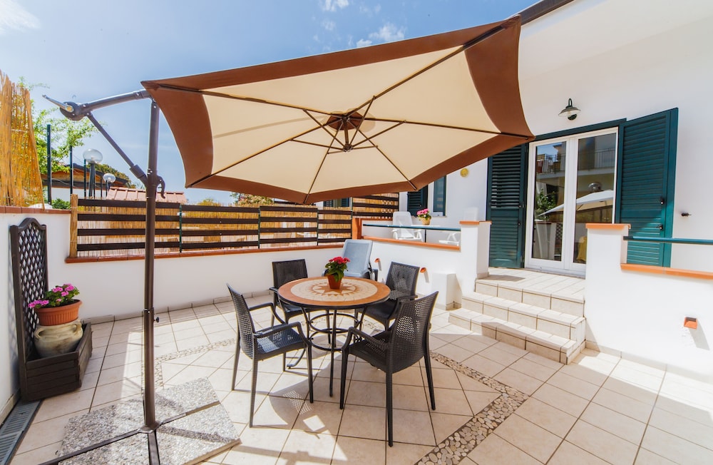 Villa Maredona Hotel 8/41
