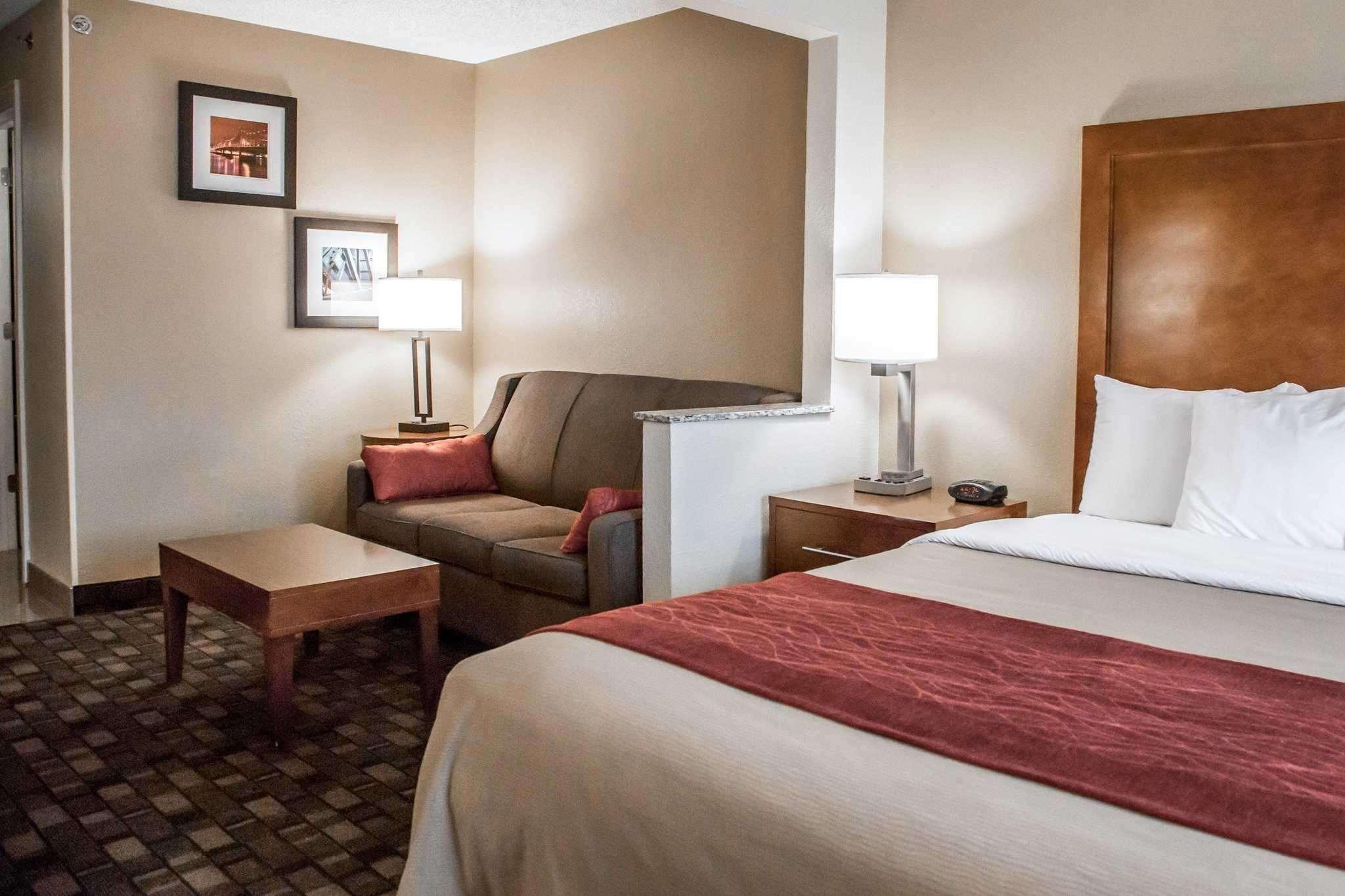 Suite, King Bed