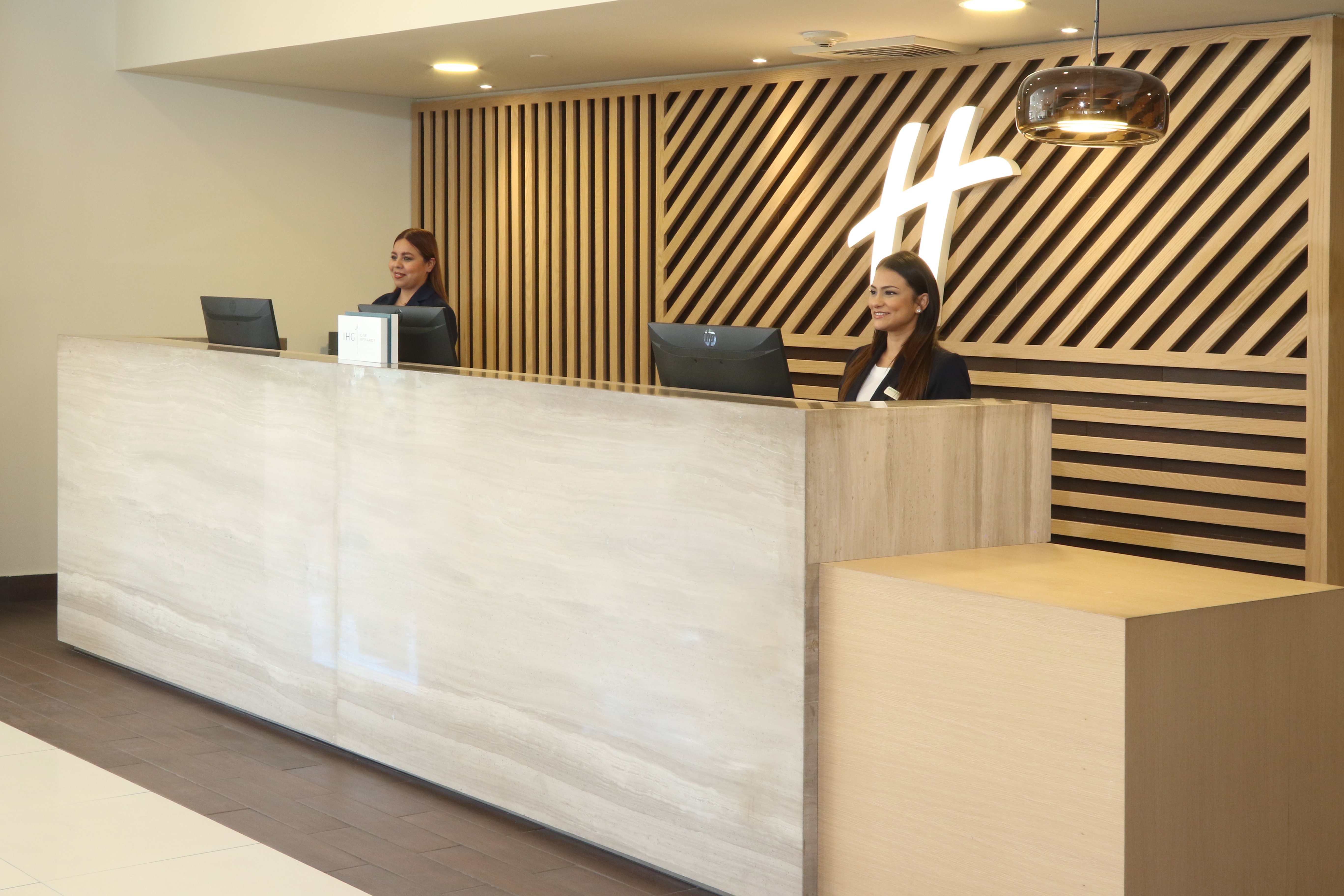 Holiday Inn Tijuana Zona Rio 9/74
