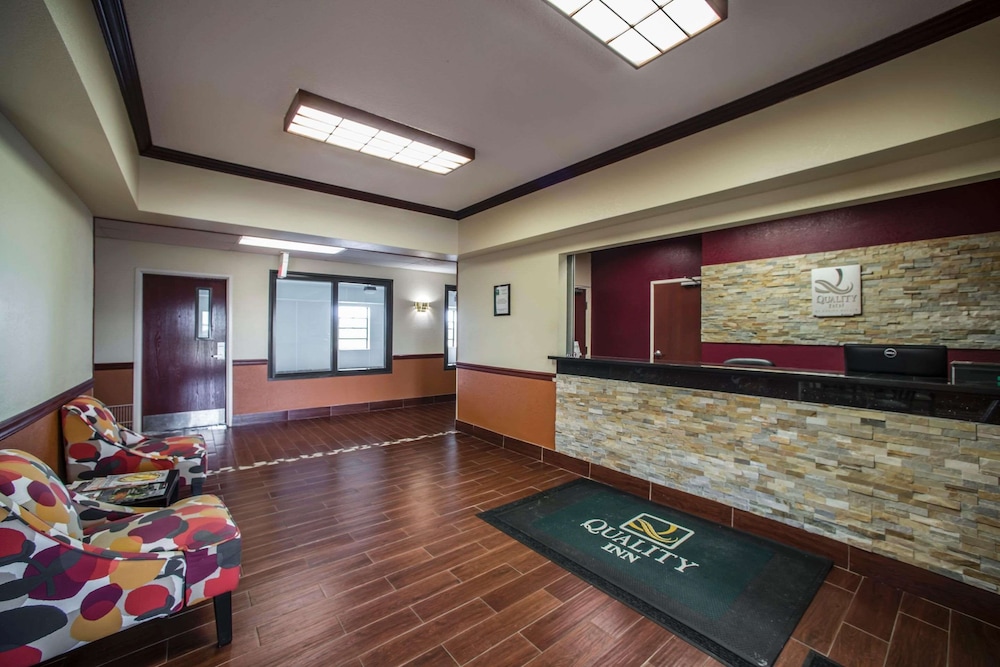 Quality Inn Harrisburg 3/16