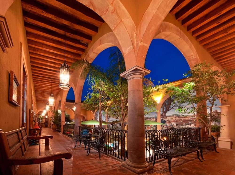 La Mansion de los Suenos 32/76