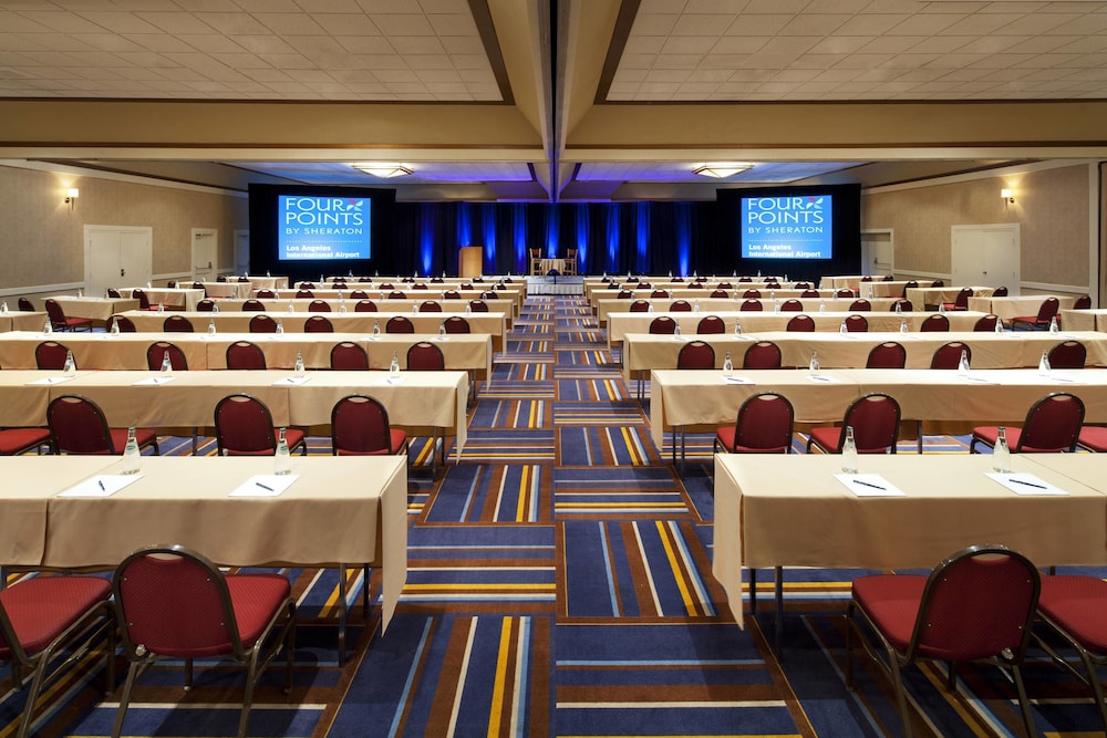 Four Points by Sheraton Los Angeles International Airport 31/33