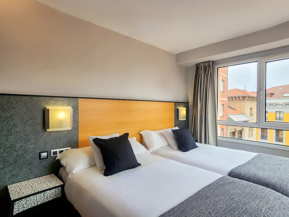 Hotel Faranda Express Pathos Gijon, Ascend Hotel Collection 10/48