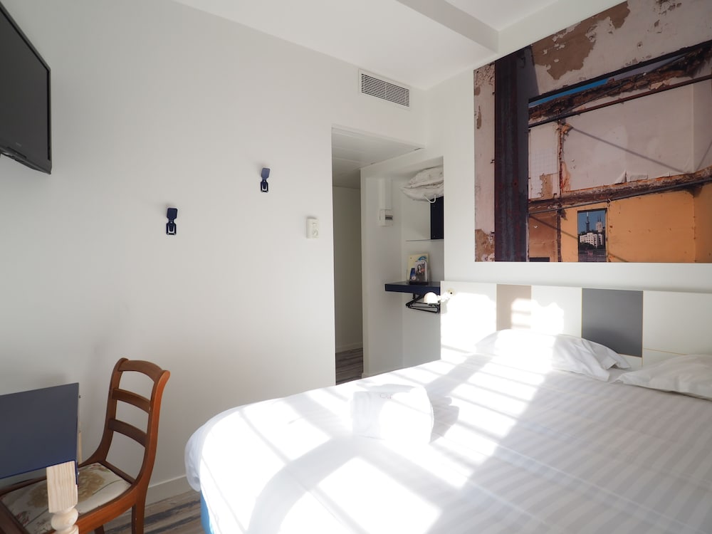 HOTEL DU SIMPLON 10/50