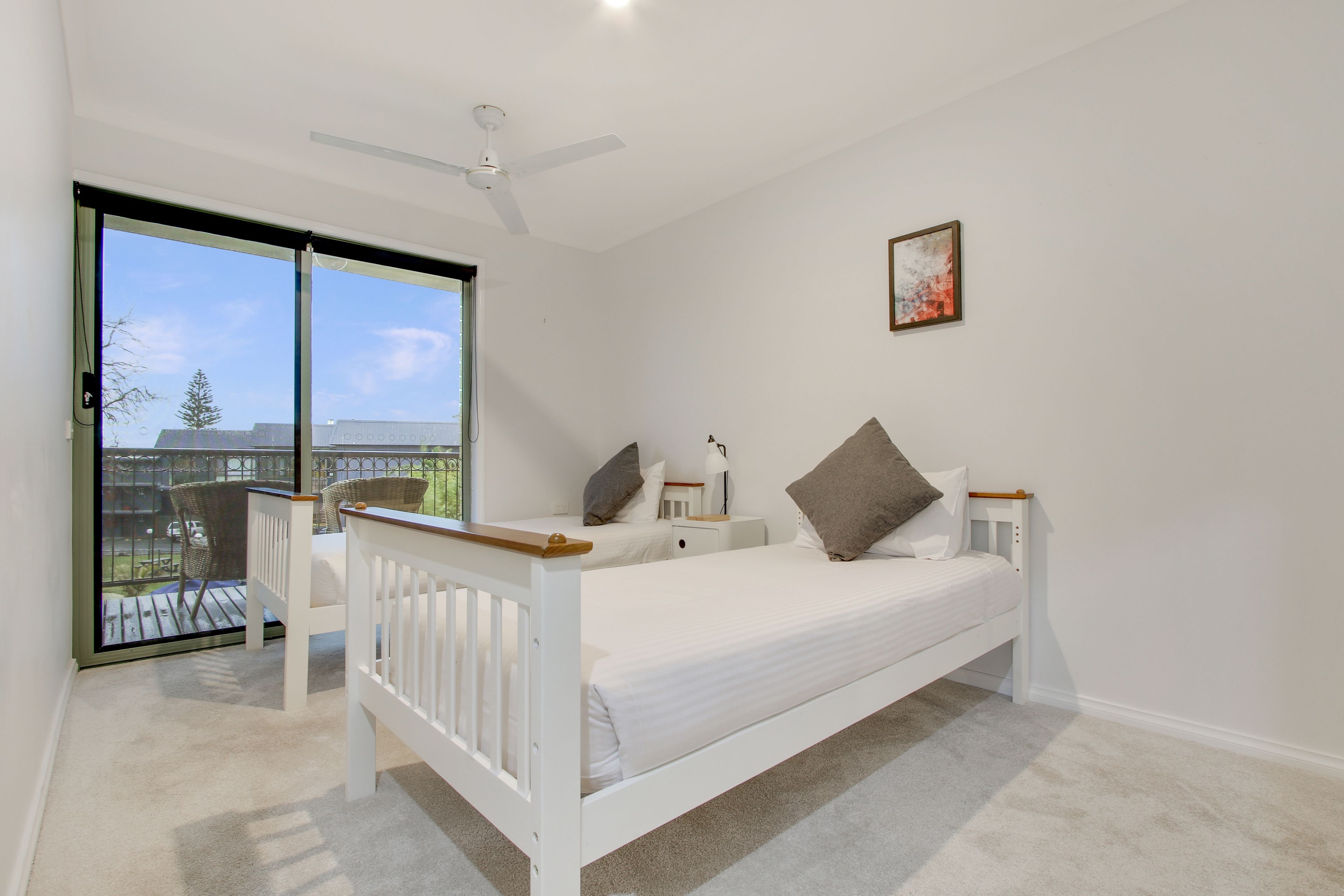 4 Bedrooms, Town House, Pool View