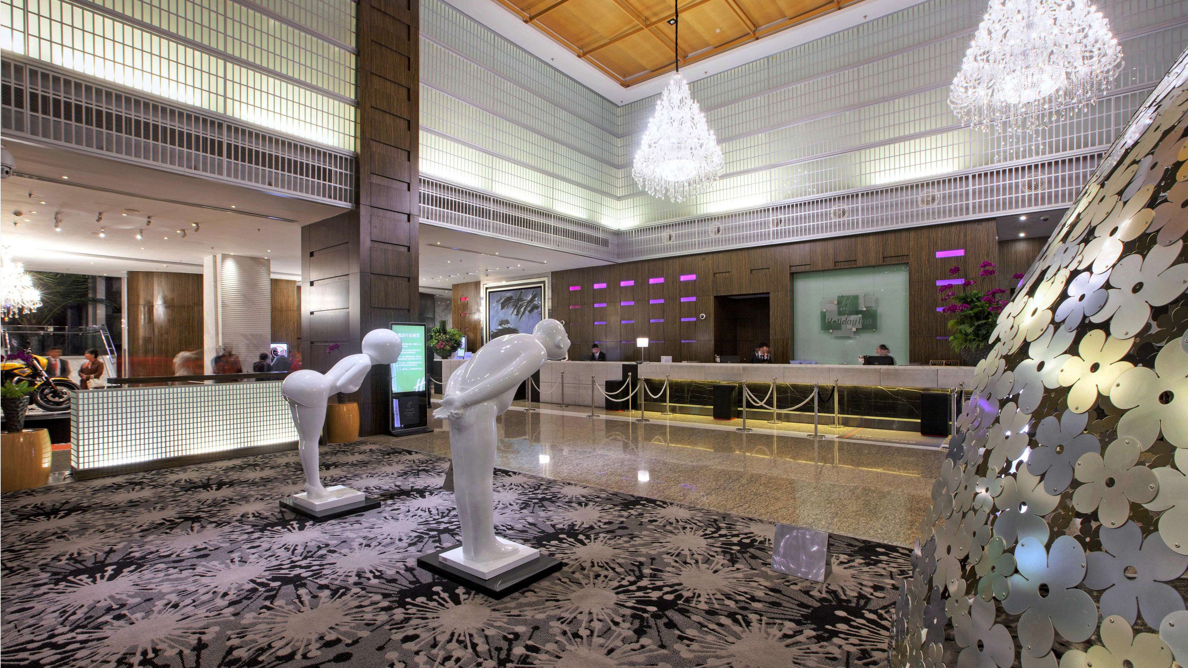 Holiday Inn Shanghai Hongqiao West An Ihg Hotel 11/50