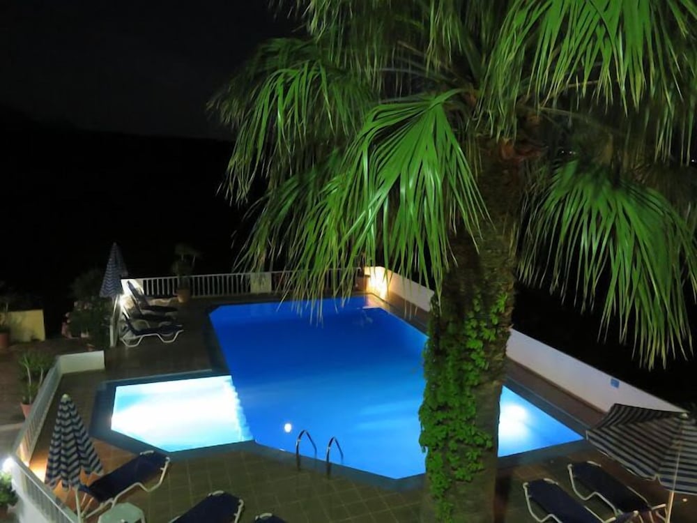 Cathrin Suites 24/39