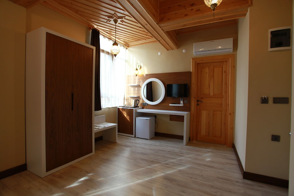 Bacchus Pension 22/49